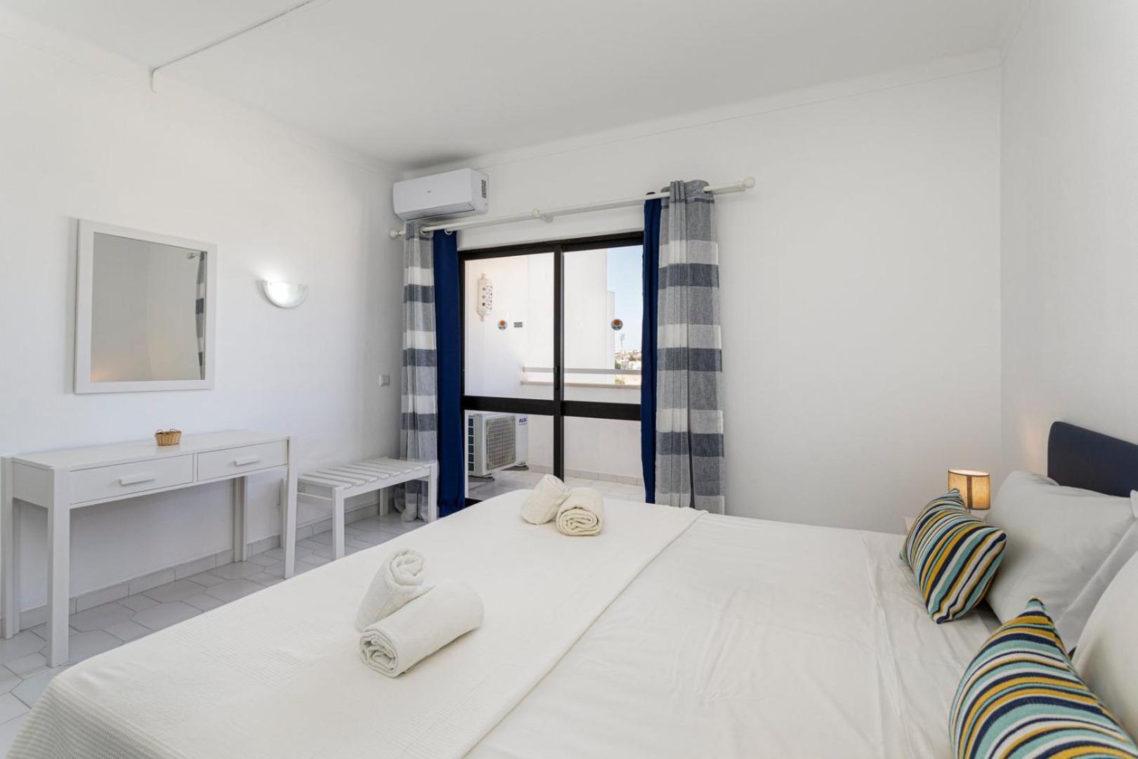 The Albufeira Concierge - Pool & Sunset Balconies Apartman Kültér fotó