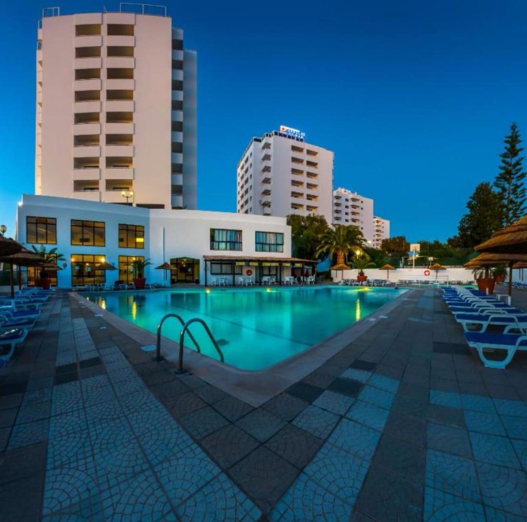 The Albufeira Concierge - Pool & Sunset Balconies Apartman Kültér fotó