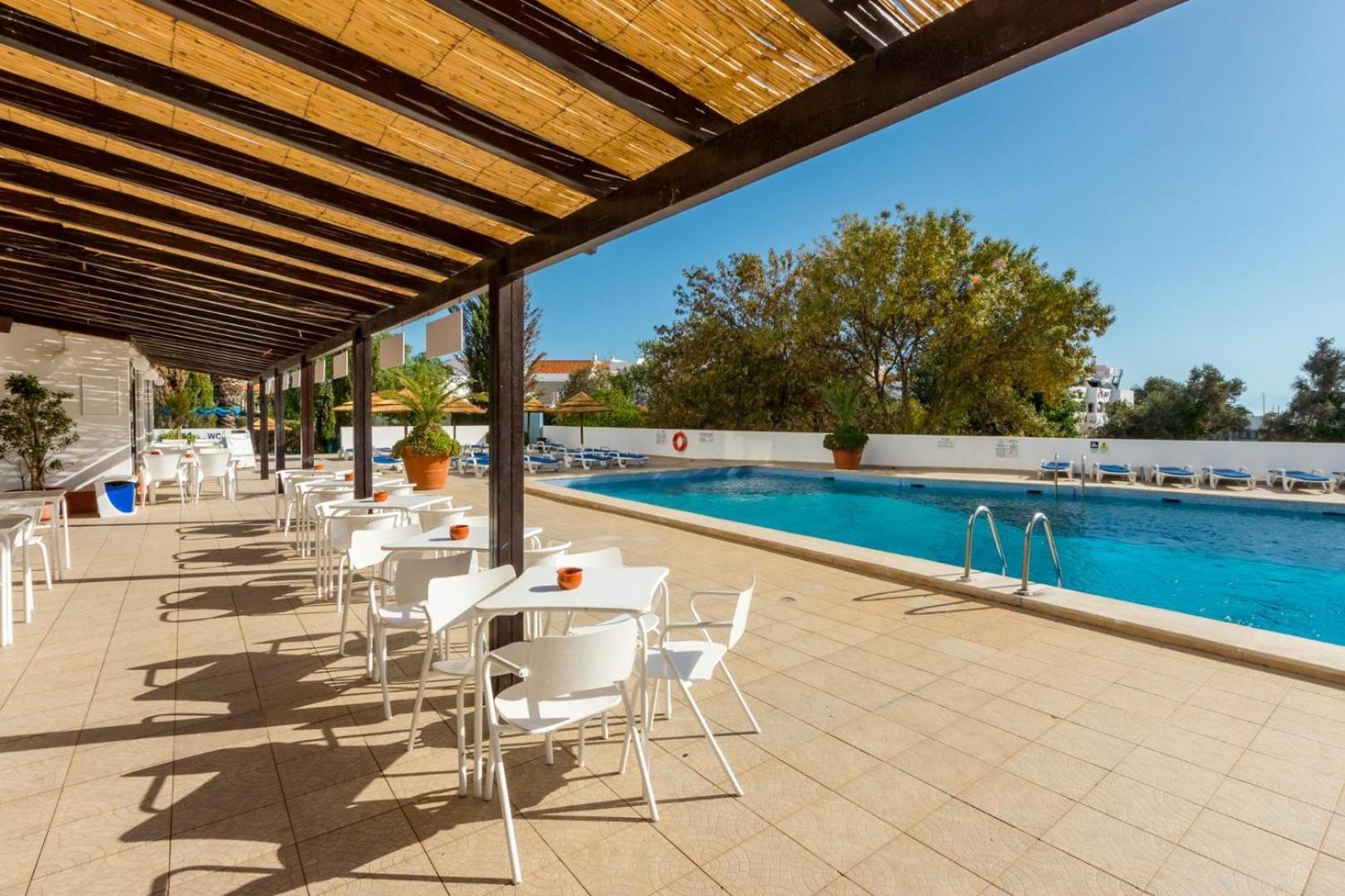 The Albufeira Concierge - Pool & Sunset Balconies Apartman Kültér fotó