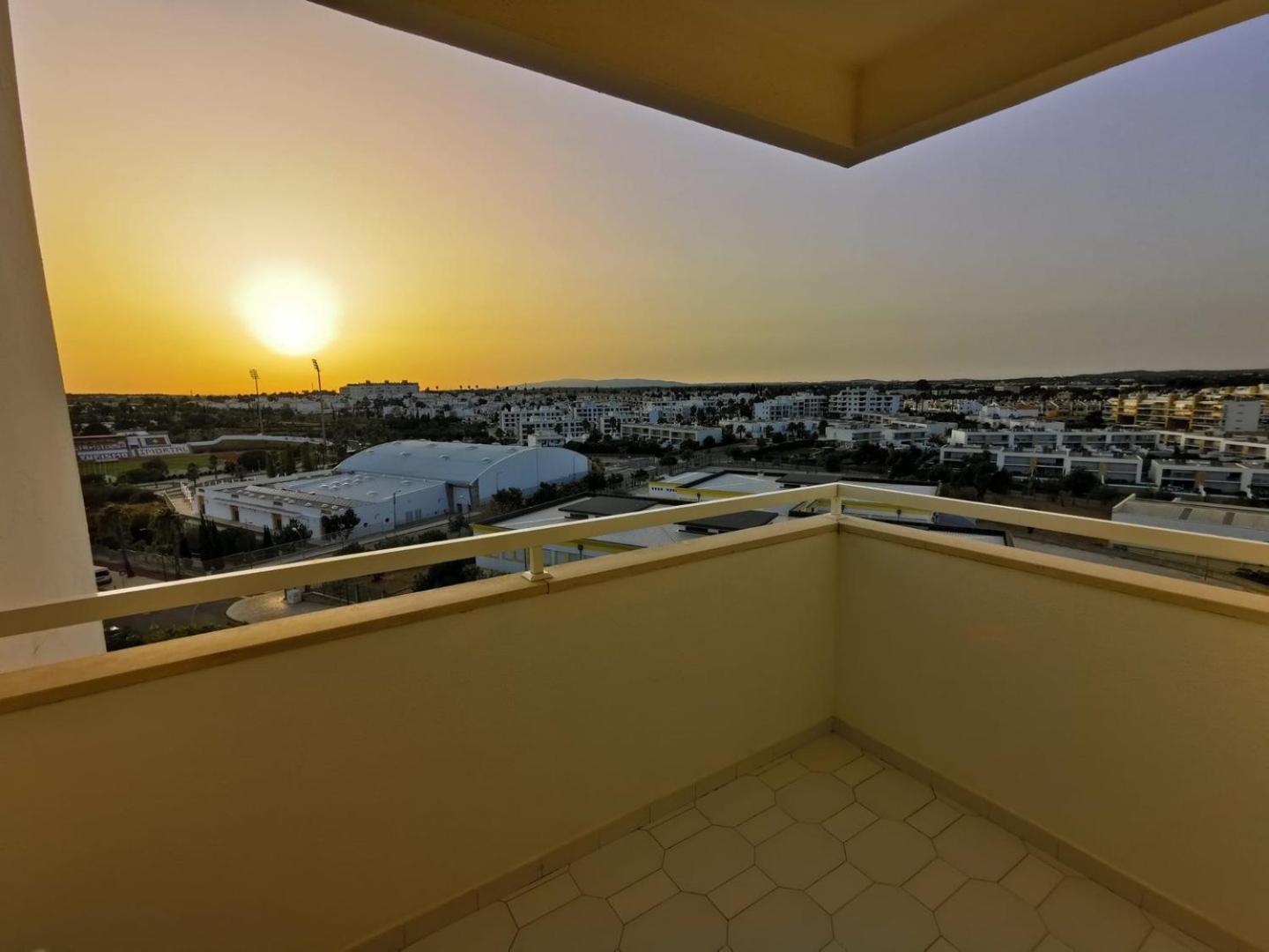 The Albufeira Concierge - Pool & Sunset Balconies Apartman Kültér fotó