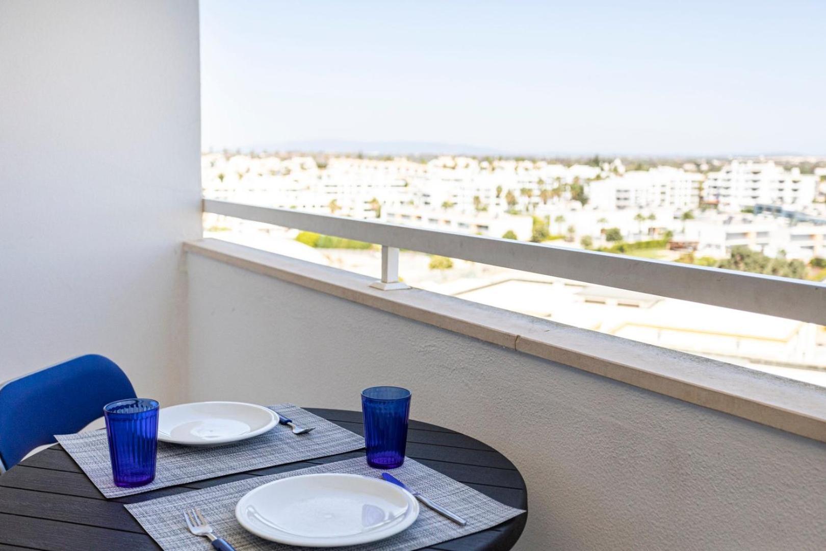 The Albufeira Concierge - Pool & Sunset Balconies Apartman Kültér fotó